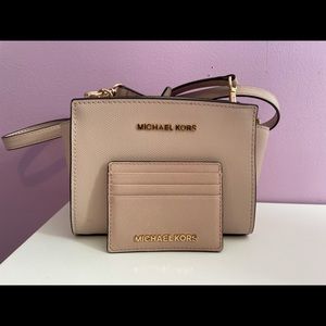 2 set piece for the price of one!